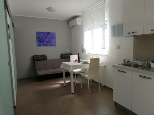 Apartments Rotiroti