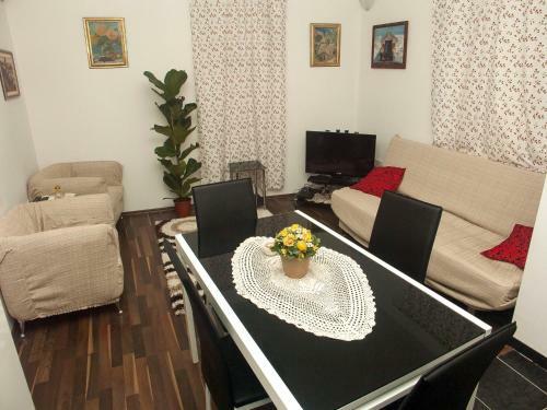 Apartments Varos