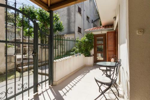 Apartments Varos