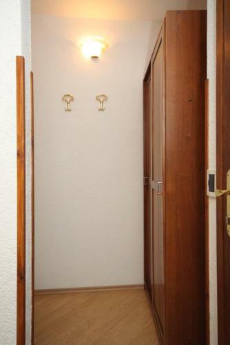 Hostal Double Room Oprtalj 7081b