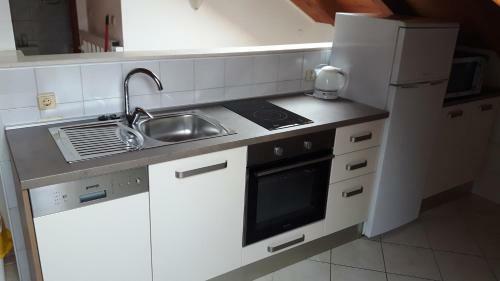 Hostal Apartments Villa Sirena
