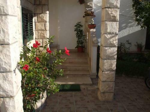 Villa Senjkovic - Apartments With Balcony And Sea View