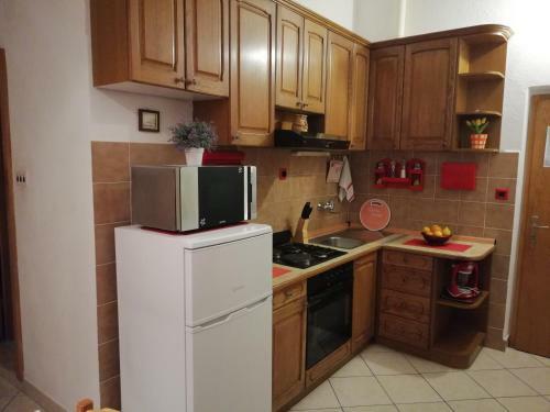 Villa Senjkovic - Apartments With Balcony And Sea View