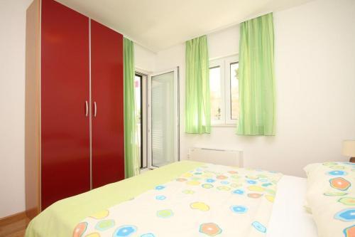 Apartment Makarska 3751b