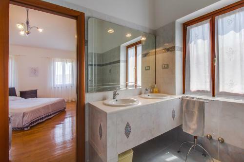 Hostal Guesthouse Alma