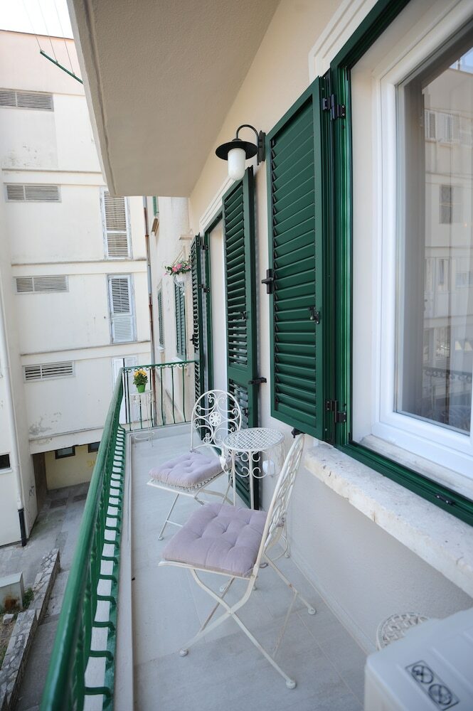 Hostal Silver & Gold Luxury Rooms