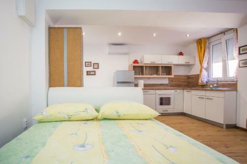 Apartment Andrije Buvine