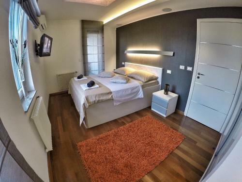 Deluxe Apartment Nella