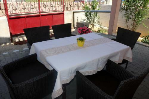 Hostal Guesthouse Mihovil