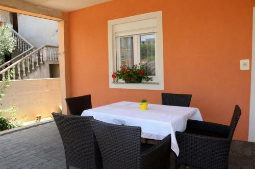 Hostal Guesthouse Mihovil