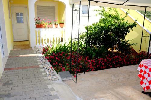 Hostal Guesthouse Mihovil