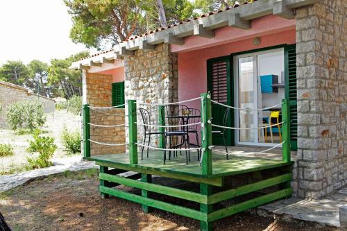 Hostal Bungalows And Apartments Angela