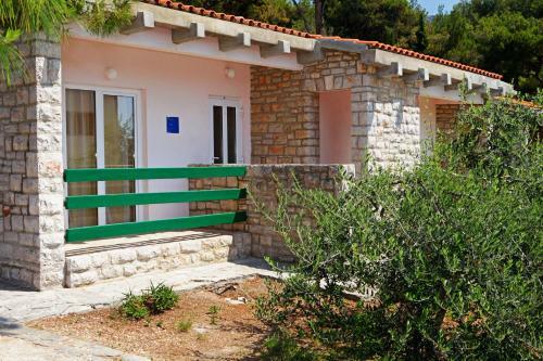 Hostal Bungalows And Apartments Angela