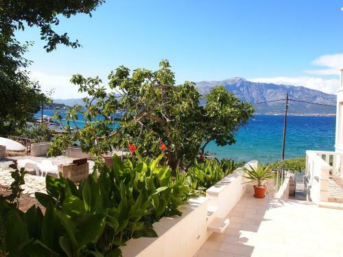 Apartments Lumbarda Beach