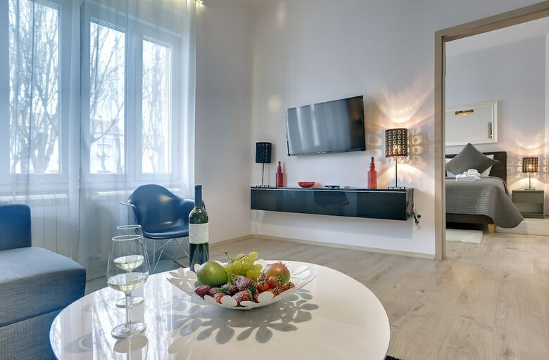 D&a Center Apartments