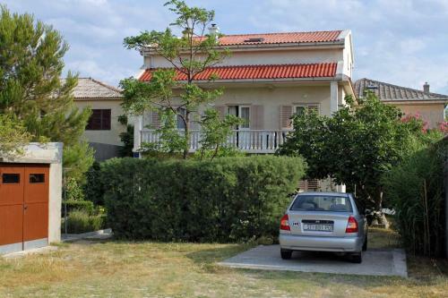 Apartments By The Sea Pag - 528