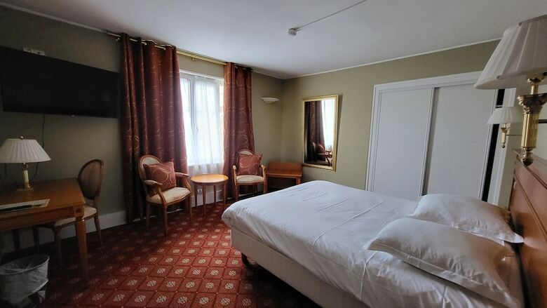 Normandy Hotel
