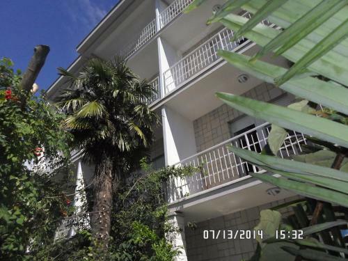 House Danica Apartments & Rooms