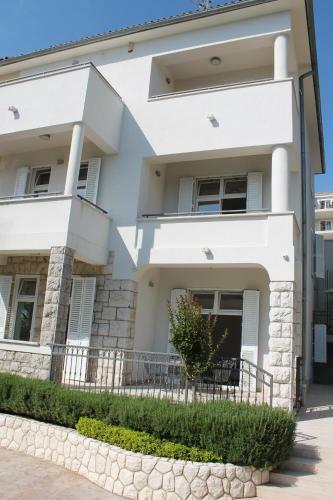 Villa Veronika Apartments