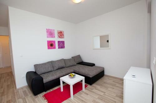Apartments Dora