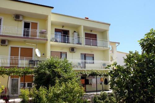 Apartments With A Parking Space Crikvenica - 9651