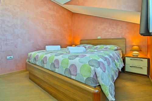 Apartments Riva-interauto