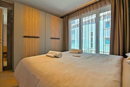 Apartments Riva-interauto