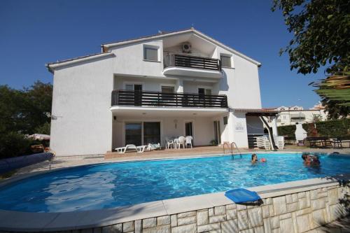 Apartments With A Swimming Pool Porec - 6983