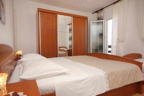 Apartment Pag 9388b