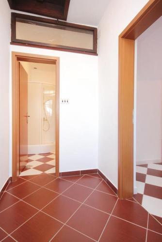Apartment Pag 9388b