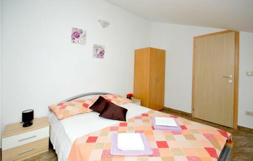 Holiday Home Kastel Stafilic - 01