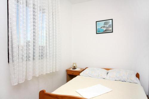 Apartments With A Parking Space Rogoznica - 4800