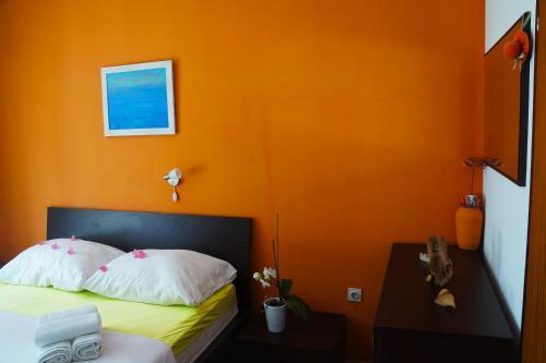 Hostal Guest House Tina