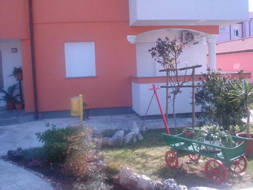 Apartments Buzleta
