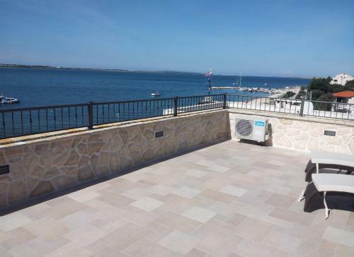 Sea View Apartments Nina