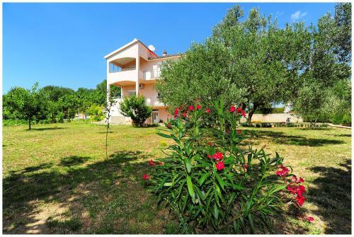 Apartment Josip