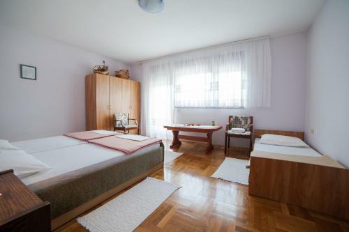 Hostal Guest House Hodak