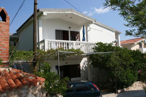 Apartment Pag 6411b