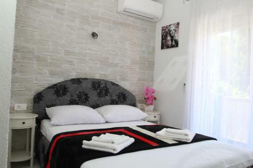 Bed & Breakfast Rooms Emmina