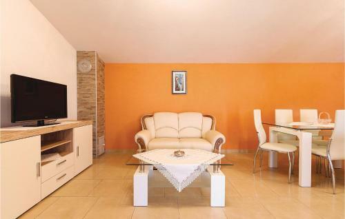 Apartment Vodnjan With Fireplace 10