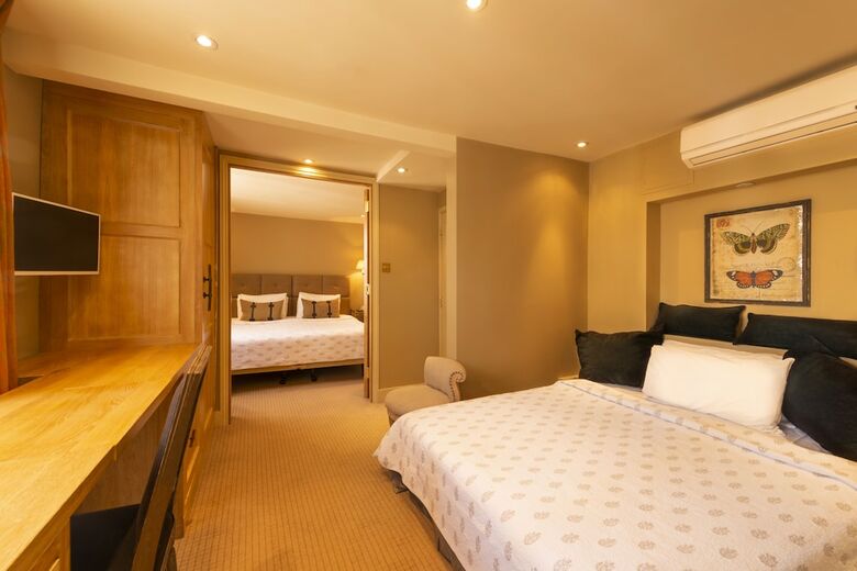 Fielding Hotel