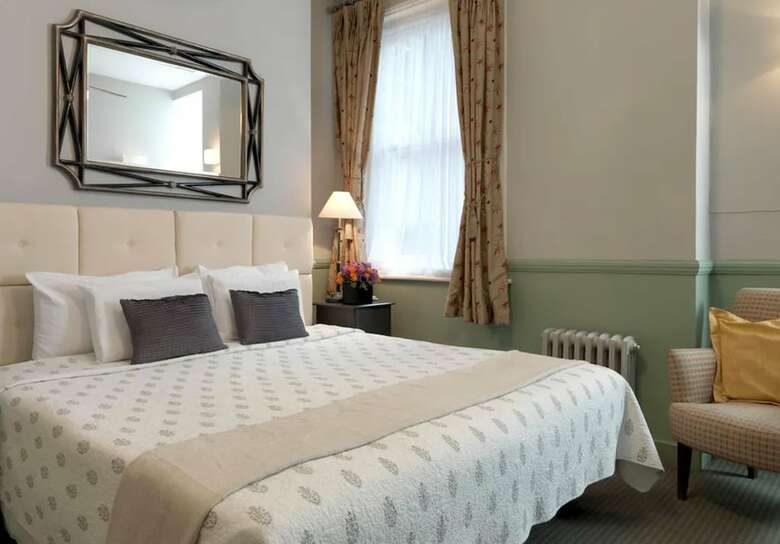 Fielding Hotel