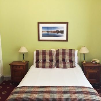 Bed & Breakfast Inch Hotel
