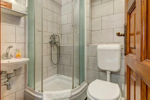 Hostal Guesthouse F