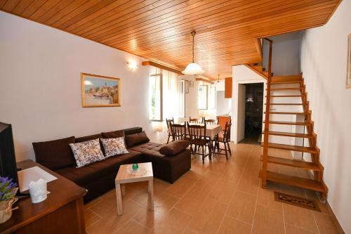 Apartment Baska Voda 300b