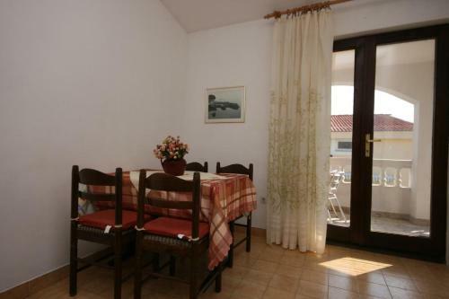 Apartment Pag 6411a