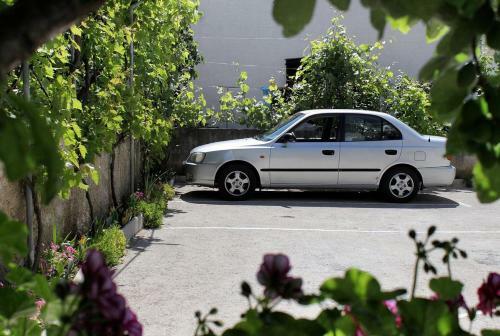 Apartments With A Parking Space Krk - 5327