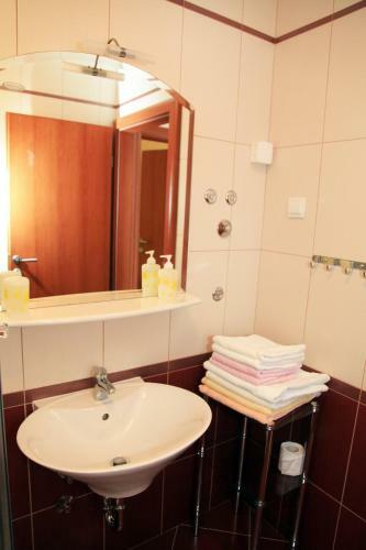Apartments Hari Tisno
