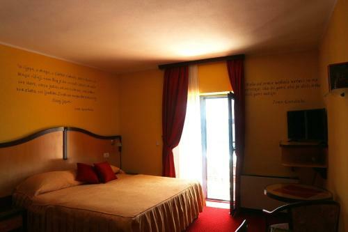 Hotel Bavaria - First Library Hotel