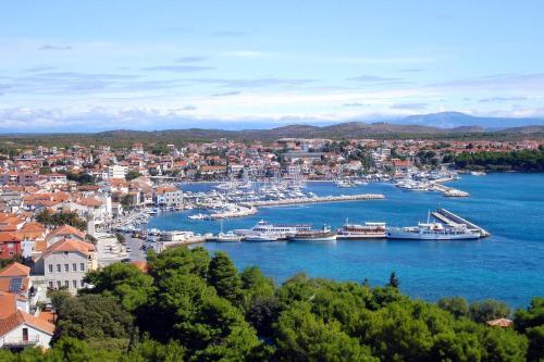 Apartments By The Sea Vodice - 5807